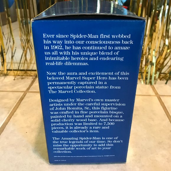 The Marvel Collection * Authentic Limited Edition John Romita Spiderman Figurine - Picture 5 of 9